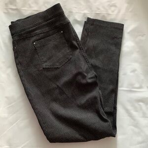 Tiny polka dot ankle pant